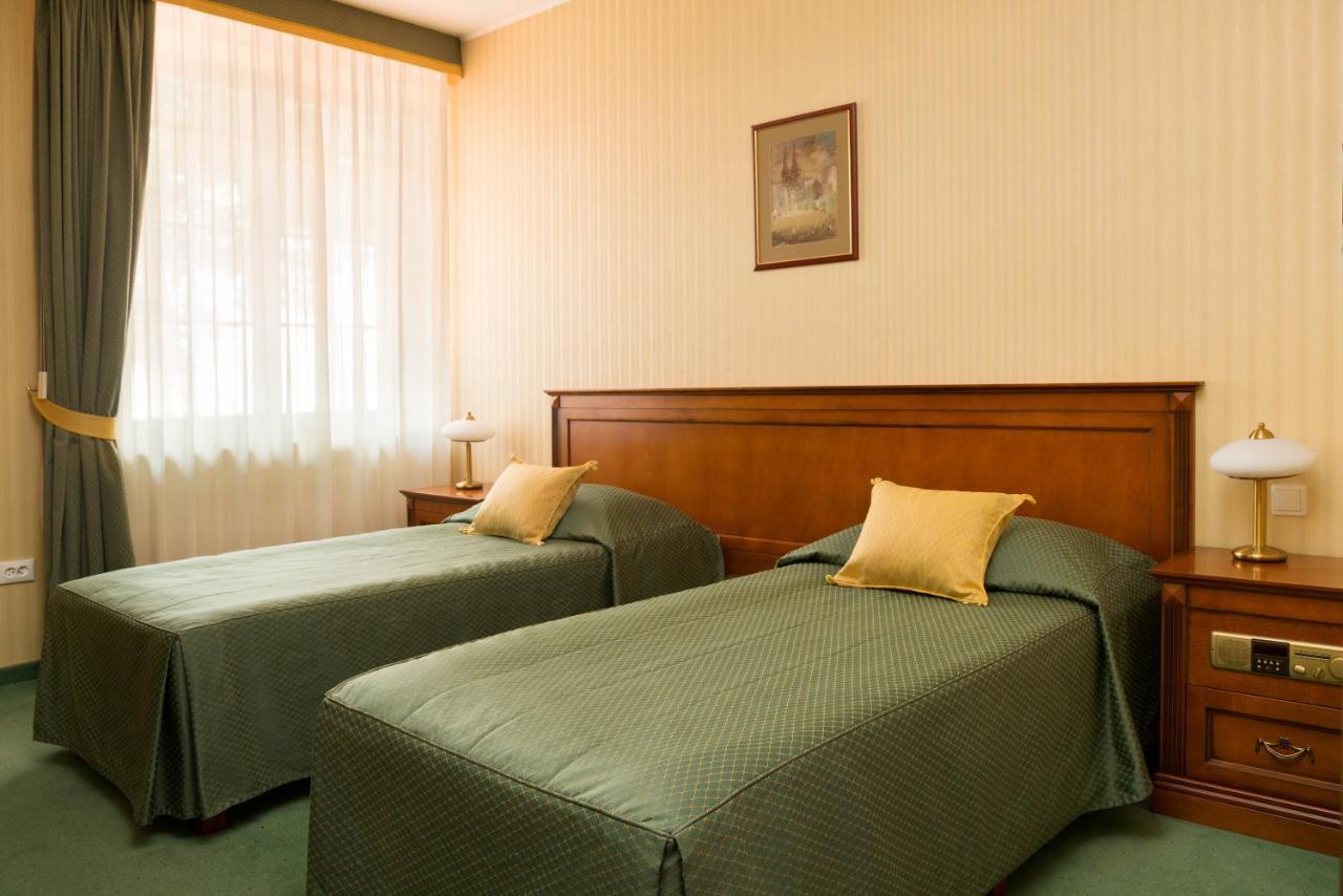 Stacja Nowa Gdynia Bed & Breakfast Aquapark Zgierz Bagian luar foto